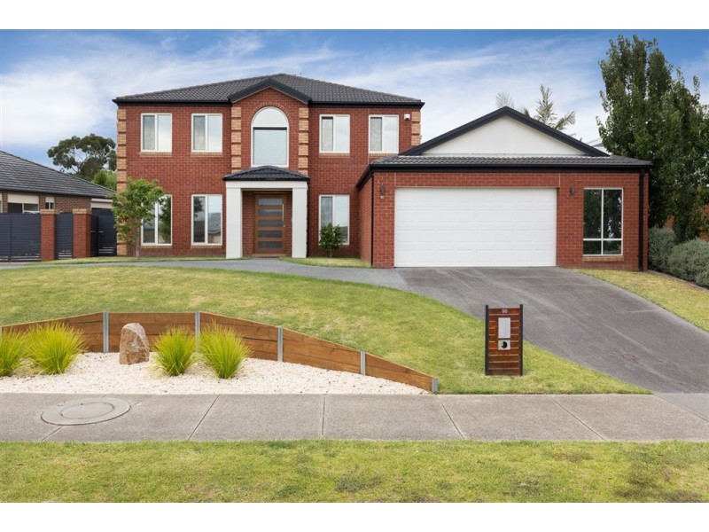 90 Summerfield Drive, Mornington VIC 3931