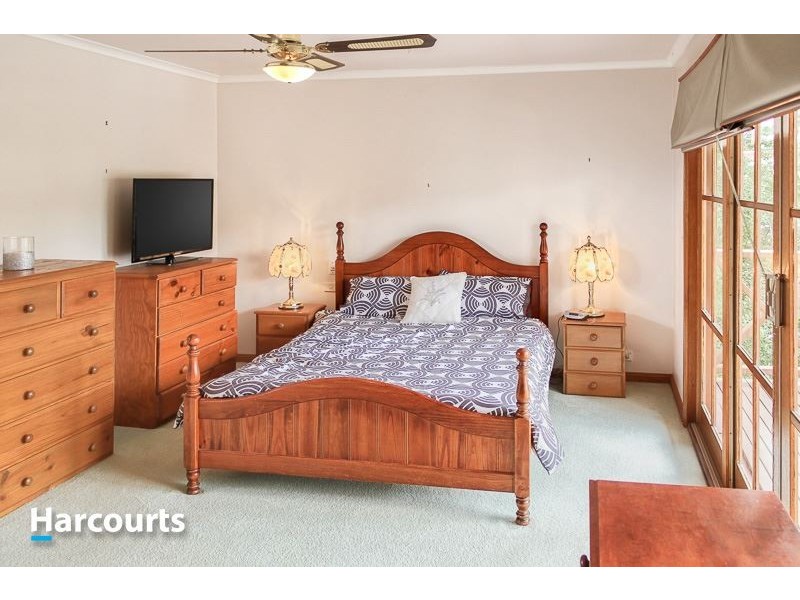 2 Wattle Gully Close, Somerville VIC 3912