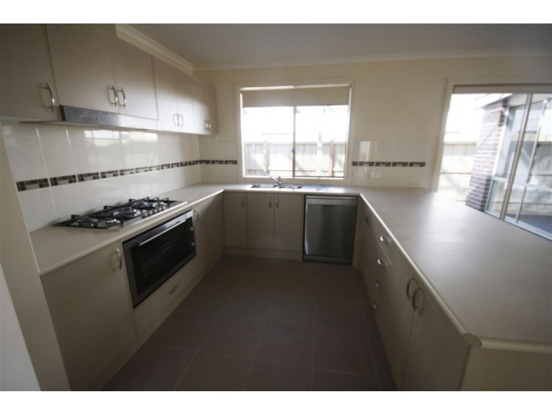 2 Ruby Cove, Mornington VIC 3931