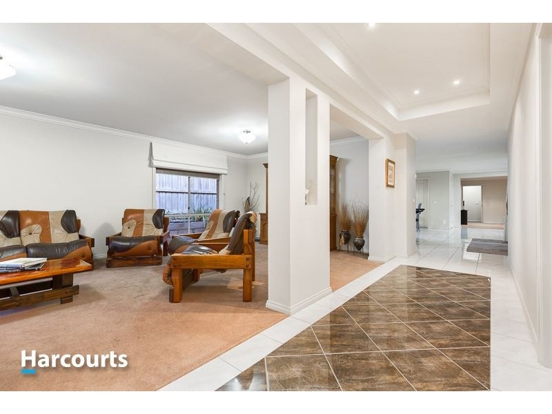 18 Serenity Way, Mornington VIC 3931