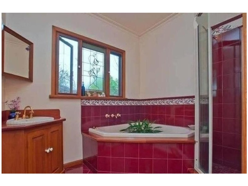 16 Moomba Street, Mornington VIC 3931