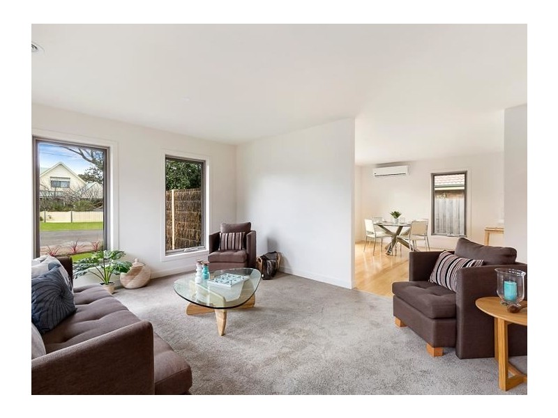 1/7 Kuranga Court, Mornington VIC 3931