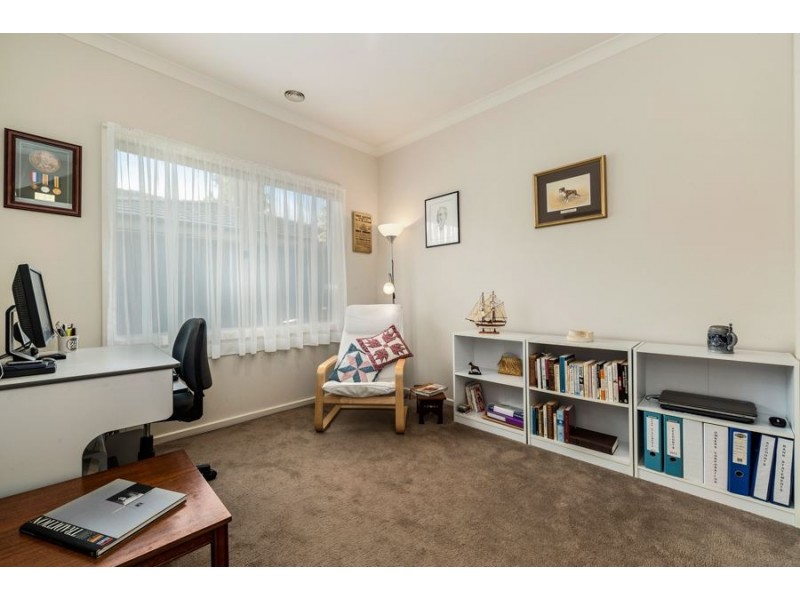 2/3 Pitt Street, Mornington VIC 3931