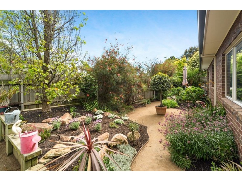 2/3 Pitt Street, Mornington VIC 3931