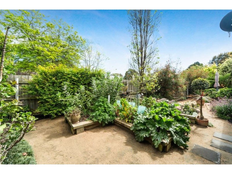 2/3 Pitt Street, Mornington VIC 3931