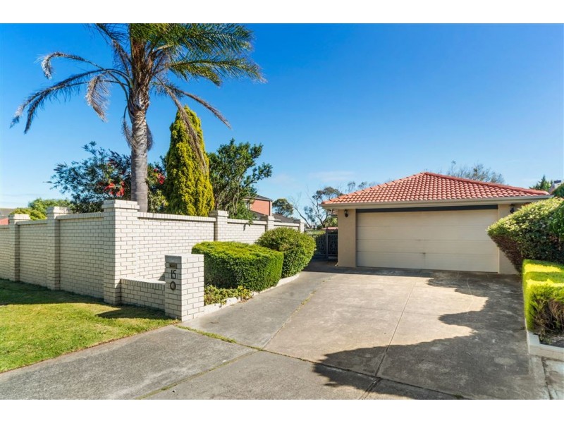 15 Parkside Crescent, Mornington VIC 3931