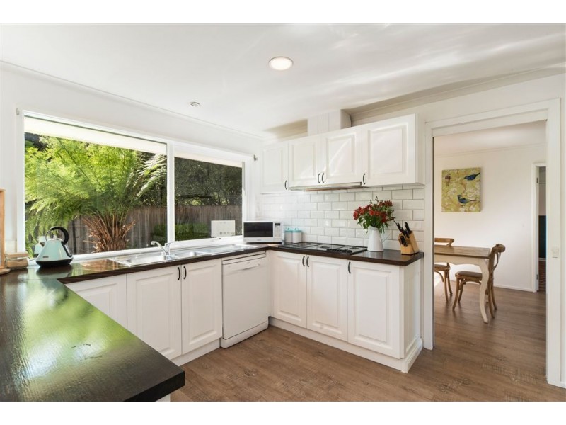 15 Parkside Crescent, Mornington VIC 3931