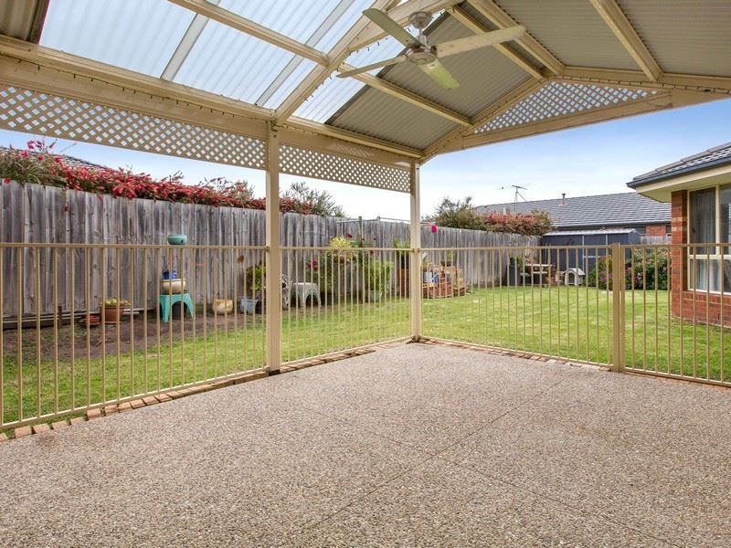 8 Haycutters Crt, Mount Martha VIC 3934