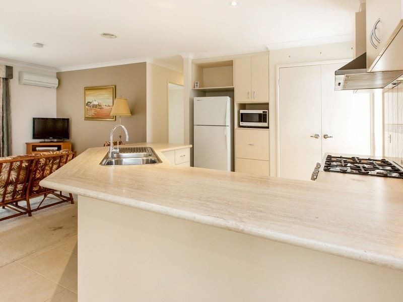 8 Haycutters Crt, Mount Martha VIC 3934