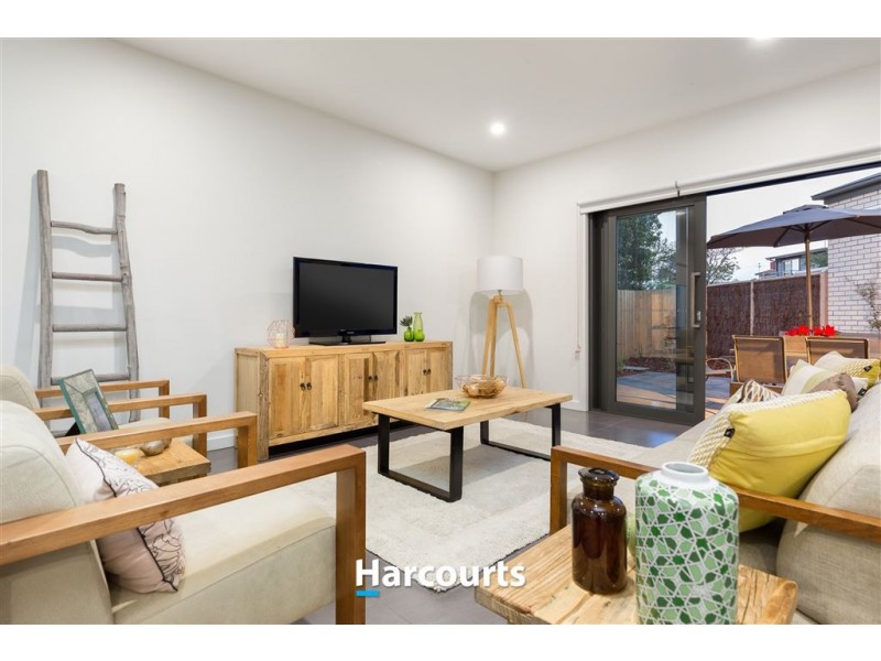 1/3 Portrush Grove, Mornington VIC 3931