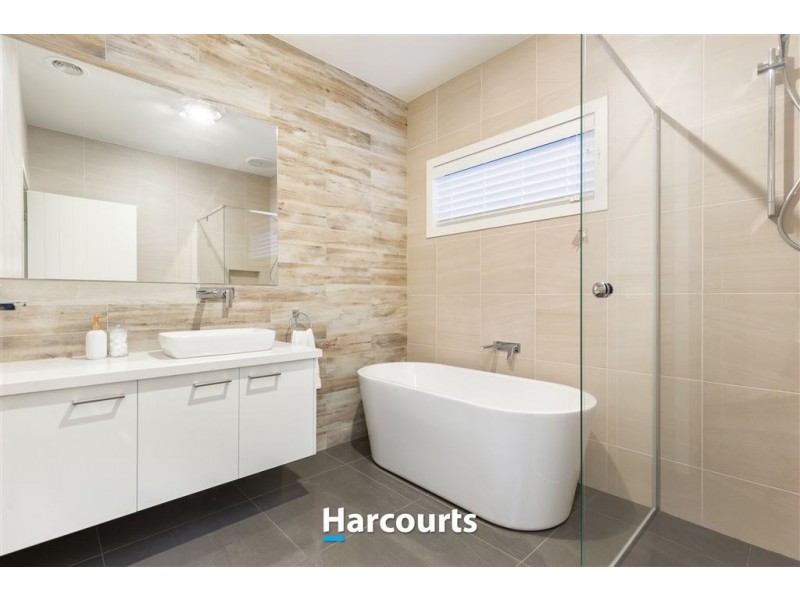 1/3 Portrush Grove, Mornington VIC 3931