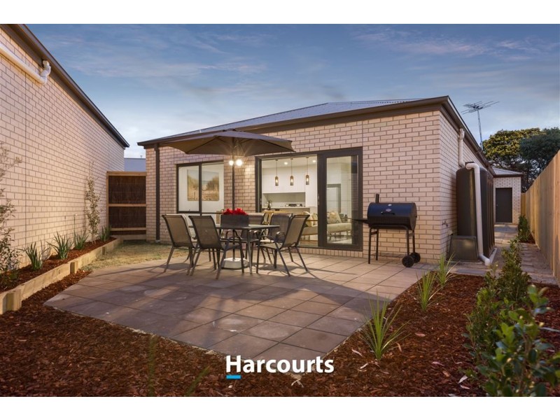 1/3 Portrush Grove, Mornington VIC 3931