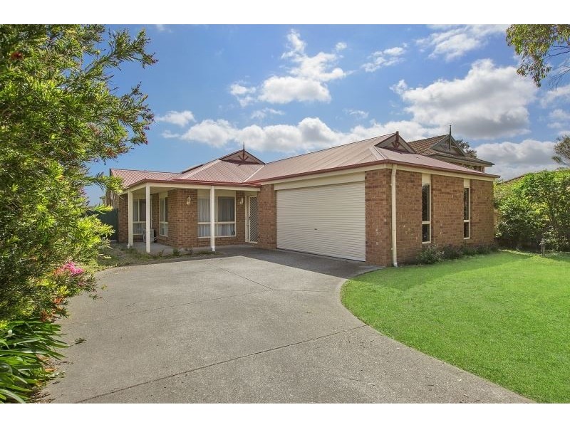 25 Emarald Close, Mornington VIC 3931