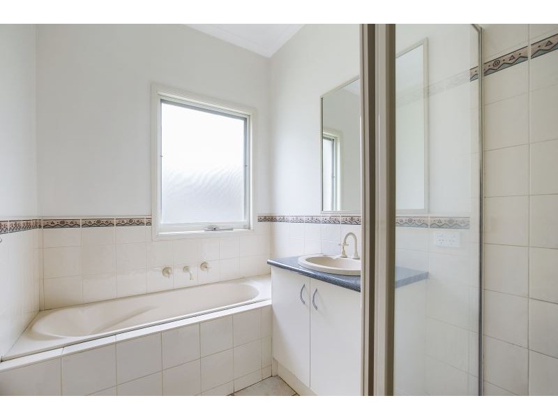 4/74-76 Nunns Road, Mornington VIC 3931