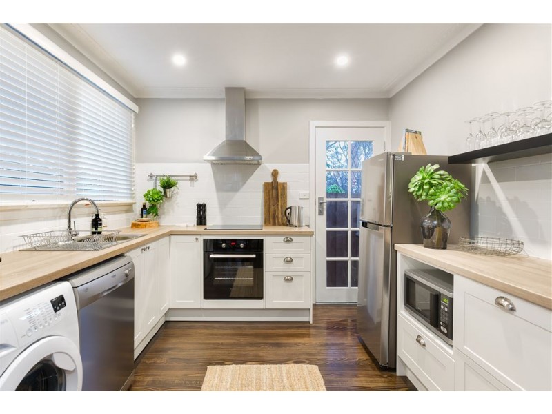 7/94-96 Barkly Street, Mornington VIC 3931