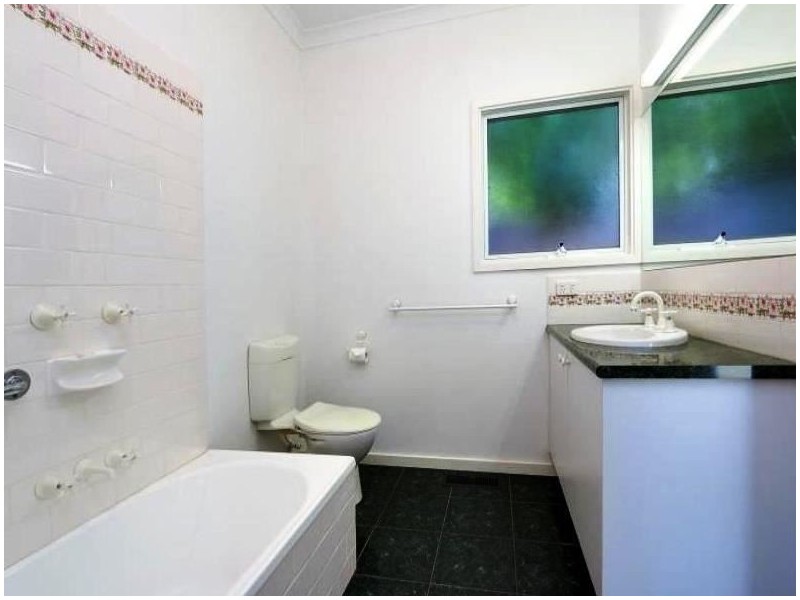 13 Philip Street, Mornington VIC 3931