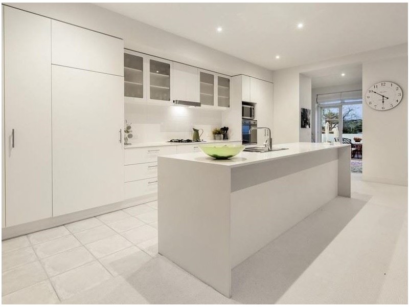 2/5 Tanti Avenue, Mornington VIC 3931