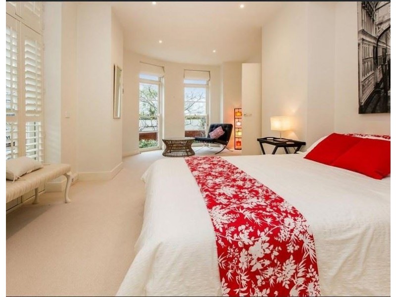 2/5 Tanti Avenue, Mornington VIC 3931