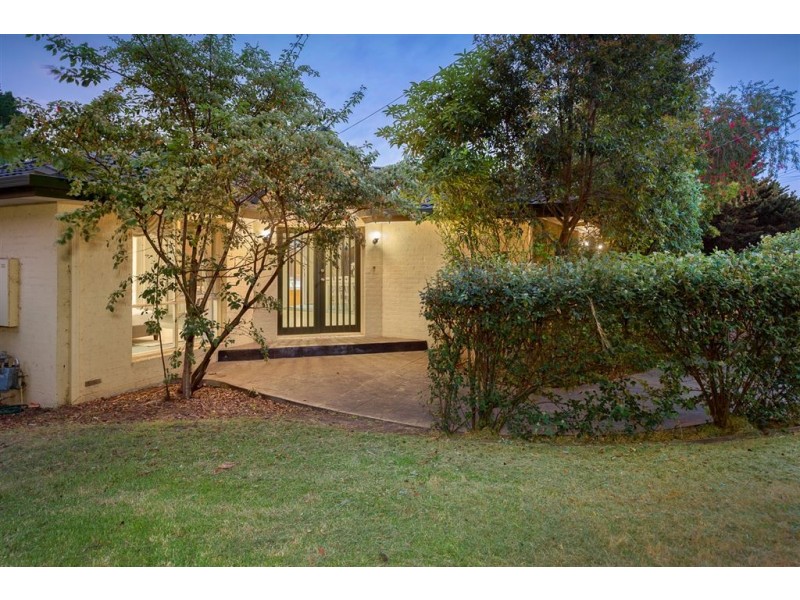 27 Cornwall Crescent, Mount Martha VIC 3934