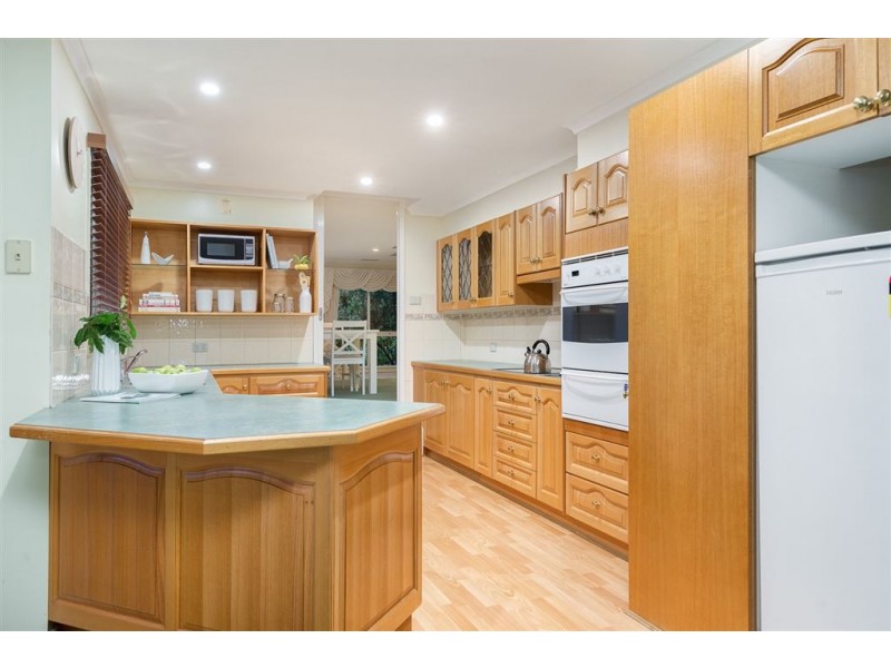 27 Cornwall Crescent, Mount Martha VIC 3934