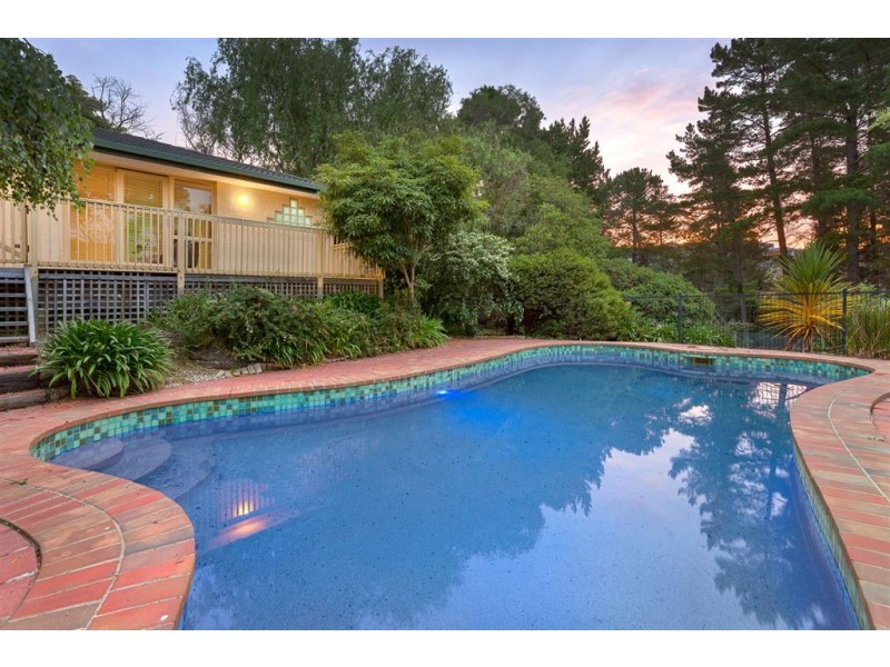 27 Cornwall Crescent, Mount Martha VIC 3934