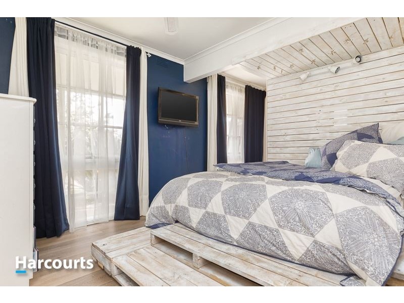 69 Strachans Road, Mornington VIC 3931