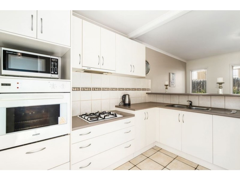 2/867 Nepean Highway, Mornington VIC 3931