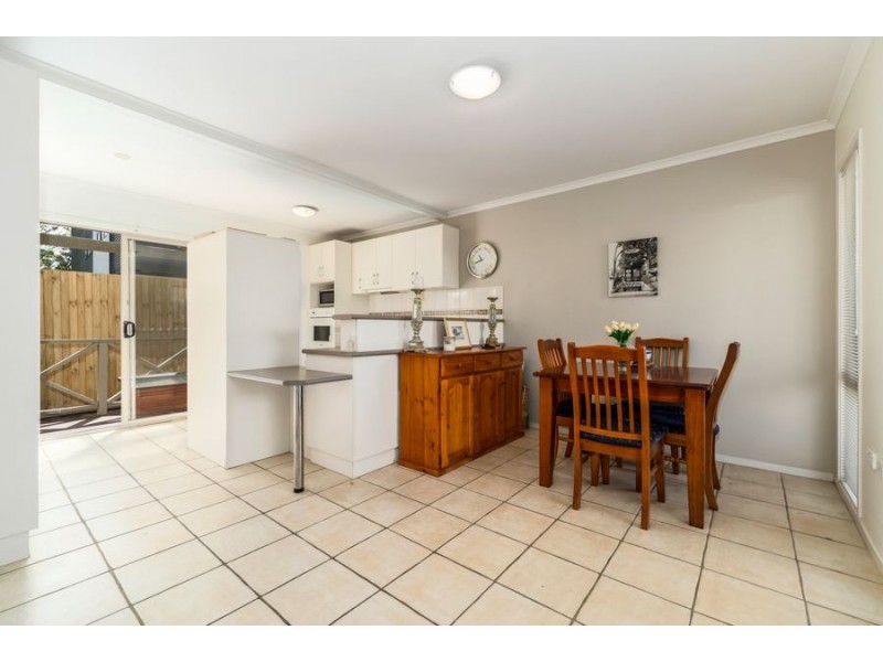 2/867 Nepean Highway, Mornington VIC 3931