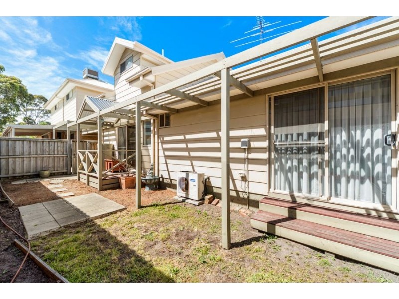 2/867 Nepean Highway, Mornington VIC 3931