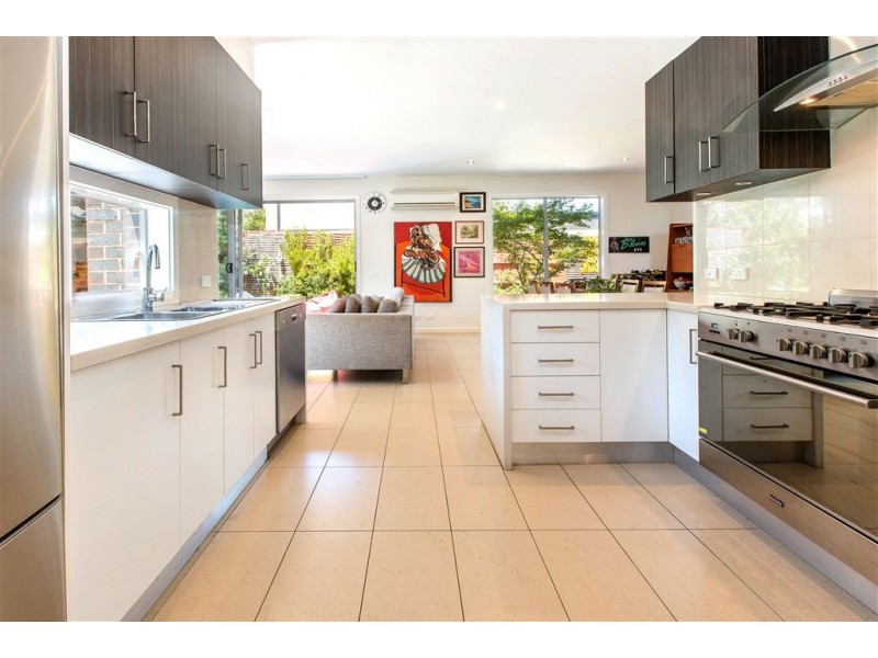 4a Ti-Tree Grove, Mornington VIC 3931