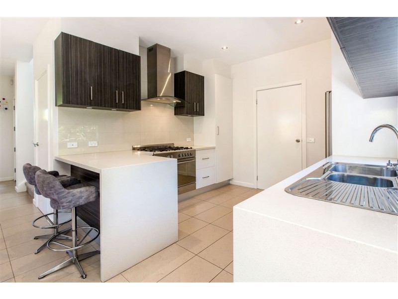 4a Ti-Tree Grove, Mornington VIC 3931