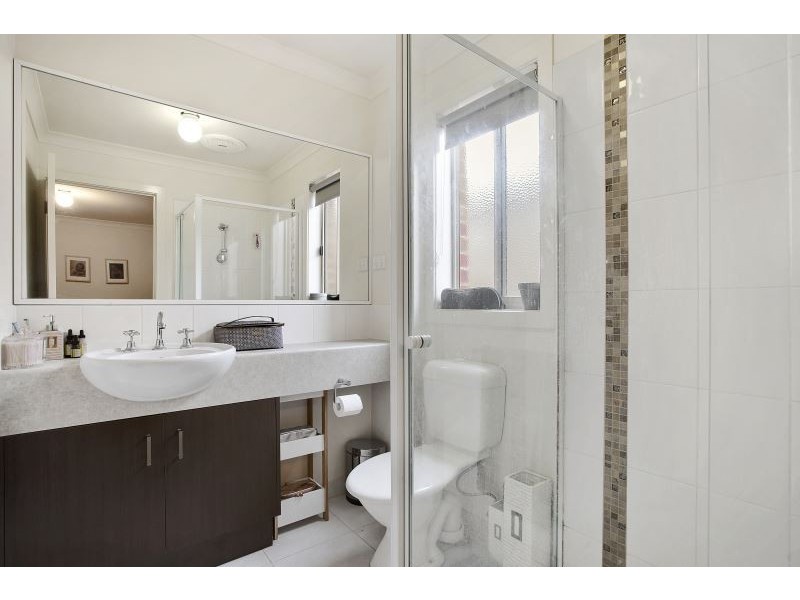 12 Lewin Street, Carrum Downs VIC 3201