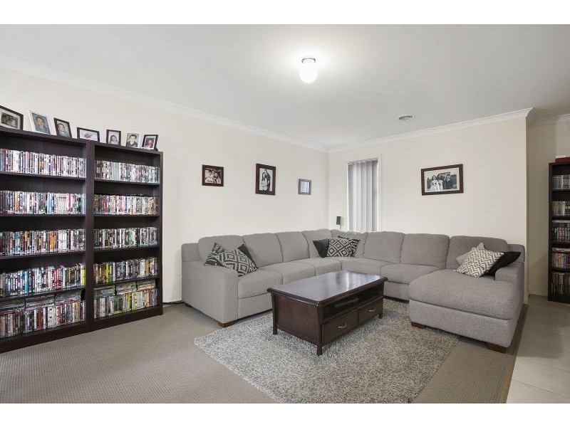 12 Lewin Street, Carrum Downs VIC 3201