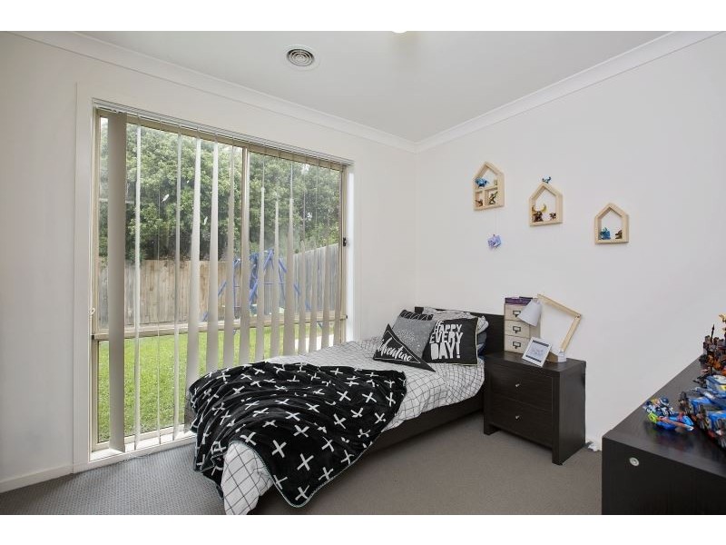 12 Lewin Street, Carrum Downs VIC 3201