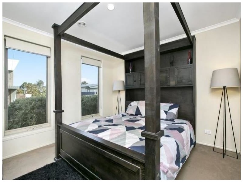 8 Ruby Cove, Mornington VIC 3931