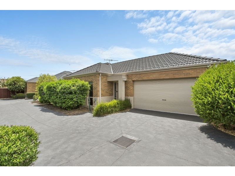 4/104 Beleura Hill Road, Mornington VIC 3931