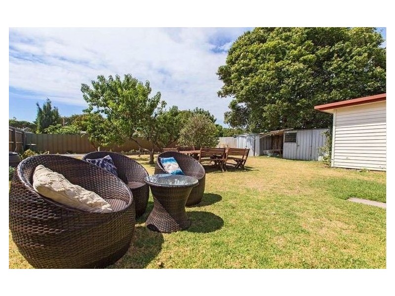 12 Alma Street, Tootgarook VIC 3941