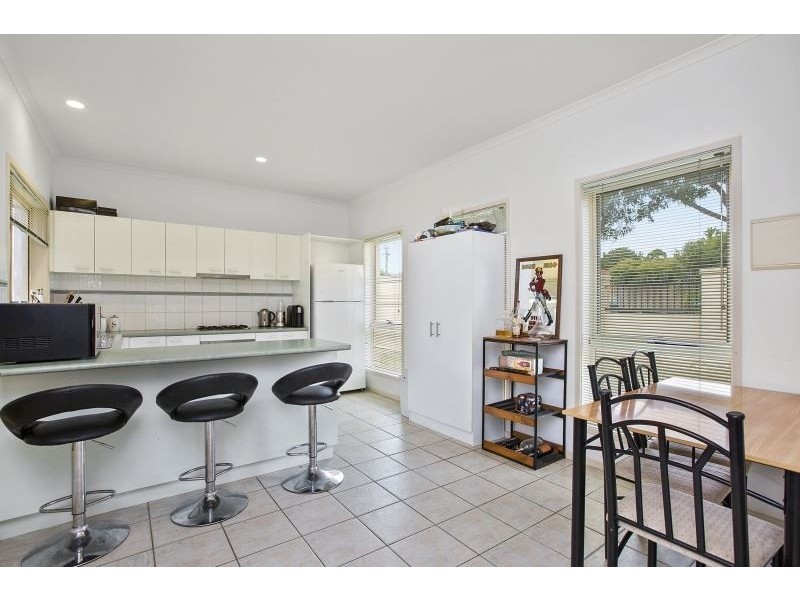 1/42 Shandon Street, Mornington VIC 3931