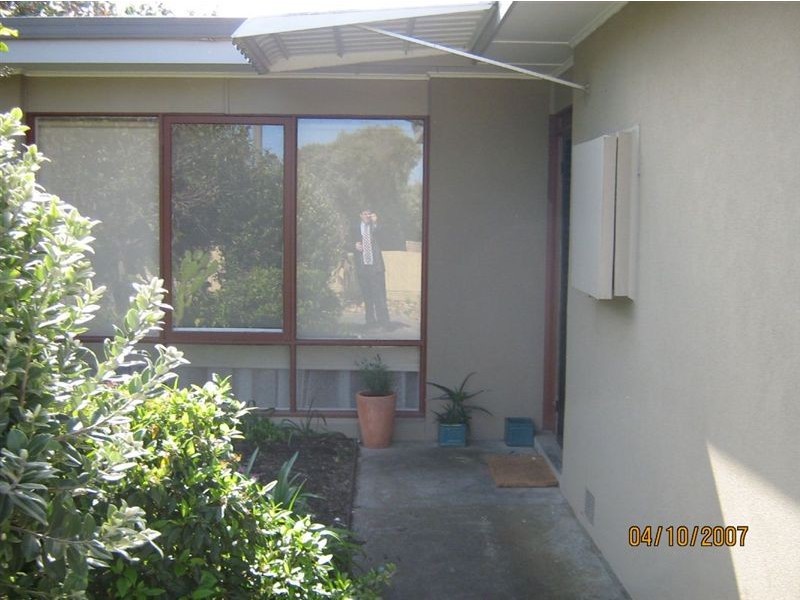 1/17 Eel Race Road, Carrum VIC 3197