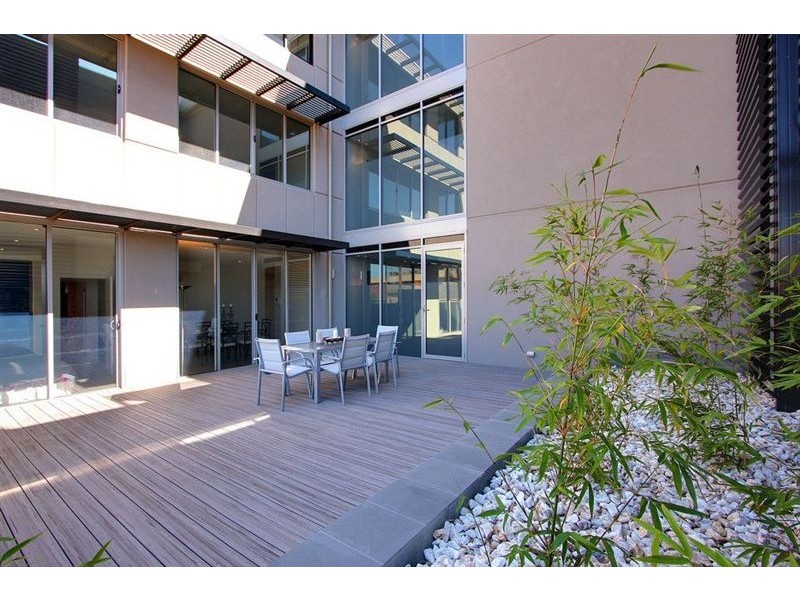 201/22 Main Street, Mornington VIC 3931