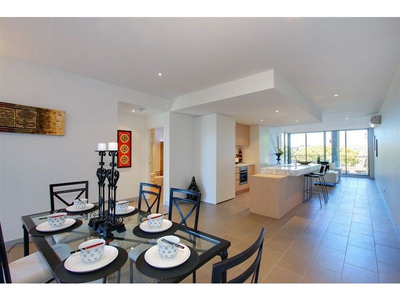 201/22 Main Street, Mornington VIC 3931