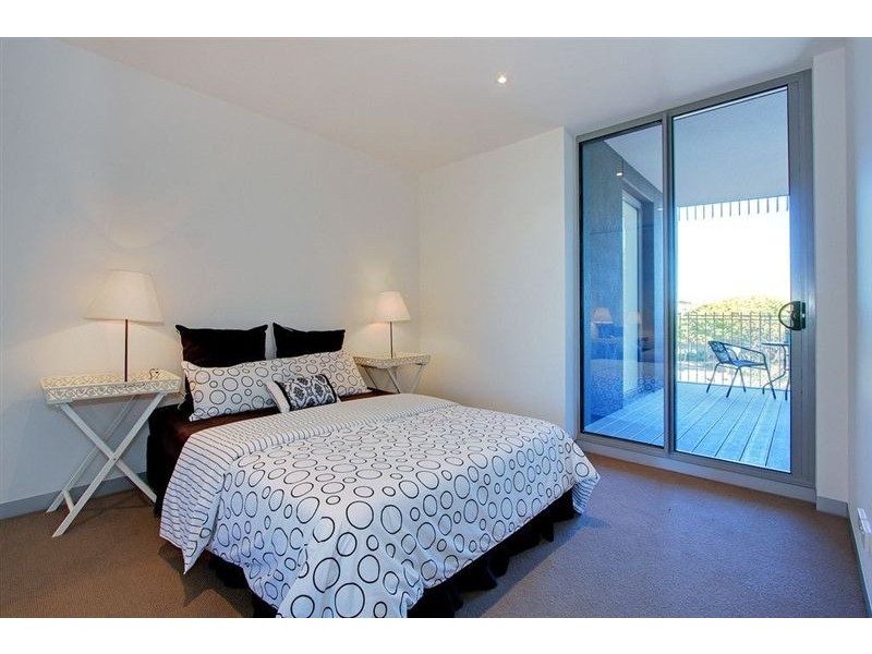 201/22 Main Street, Mornington VIC 3931