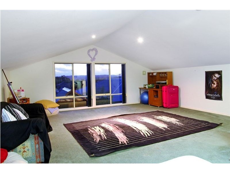 9 Malibu Way, Mount Martha VIC 3934