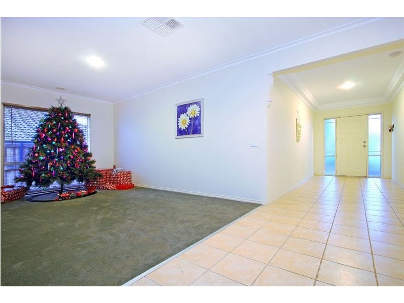 9 Malibu Way, Mount Martha VIC 3934