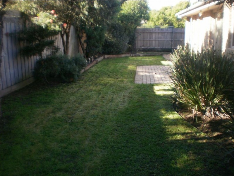 25 Parwan Crescent, Mornington VIC 3931