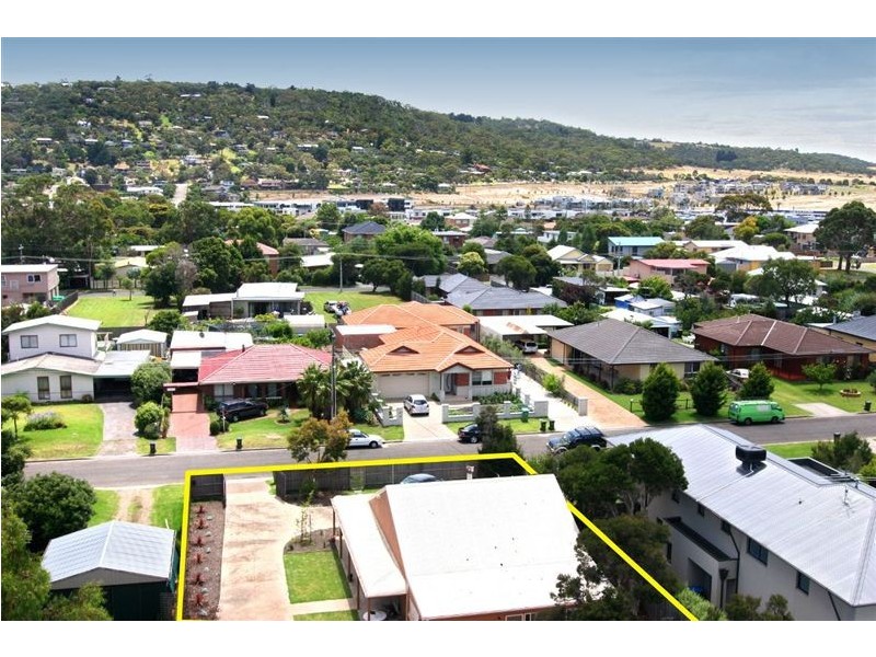 26 Davies Street, Safety Beach VIC 3936