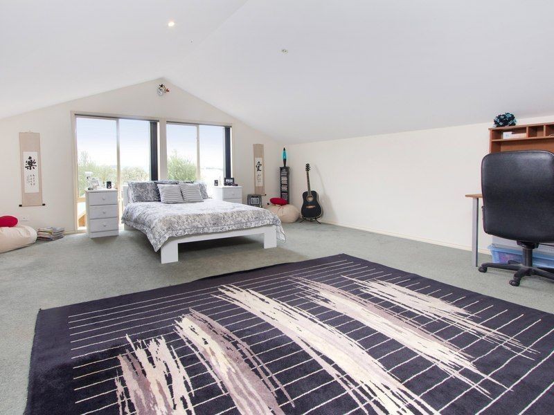 9 Malibu Way, Mount Martha VIC 3934