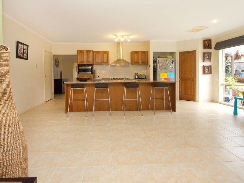 9 Malibu Way, Mount Martha VIC 3934