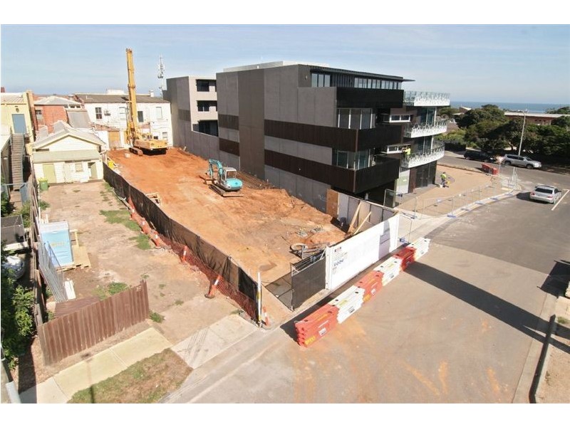 1/28 Main Street, Mornington VIC 3931