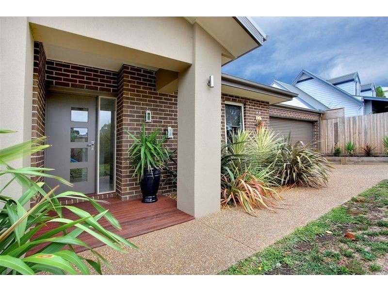 15 Oakland Street, Mornington VIC 3931